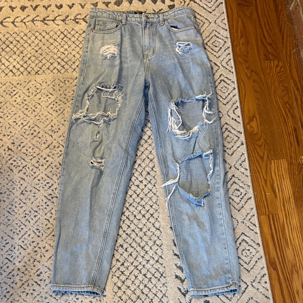 Pretty Little Things size 8 Distressed Light Blue Mom Jeans denim y2k vibes